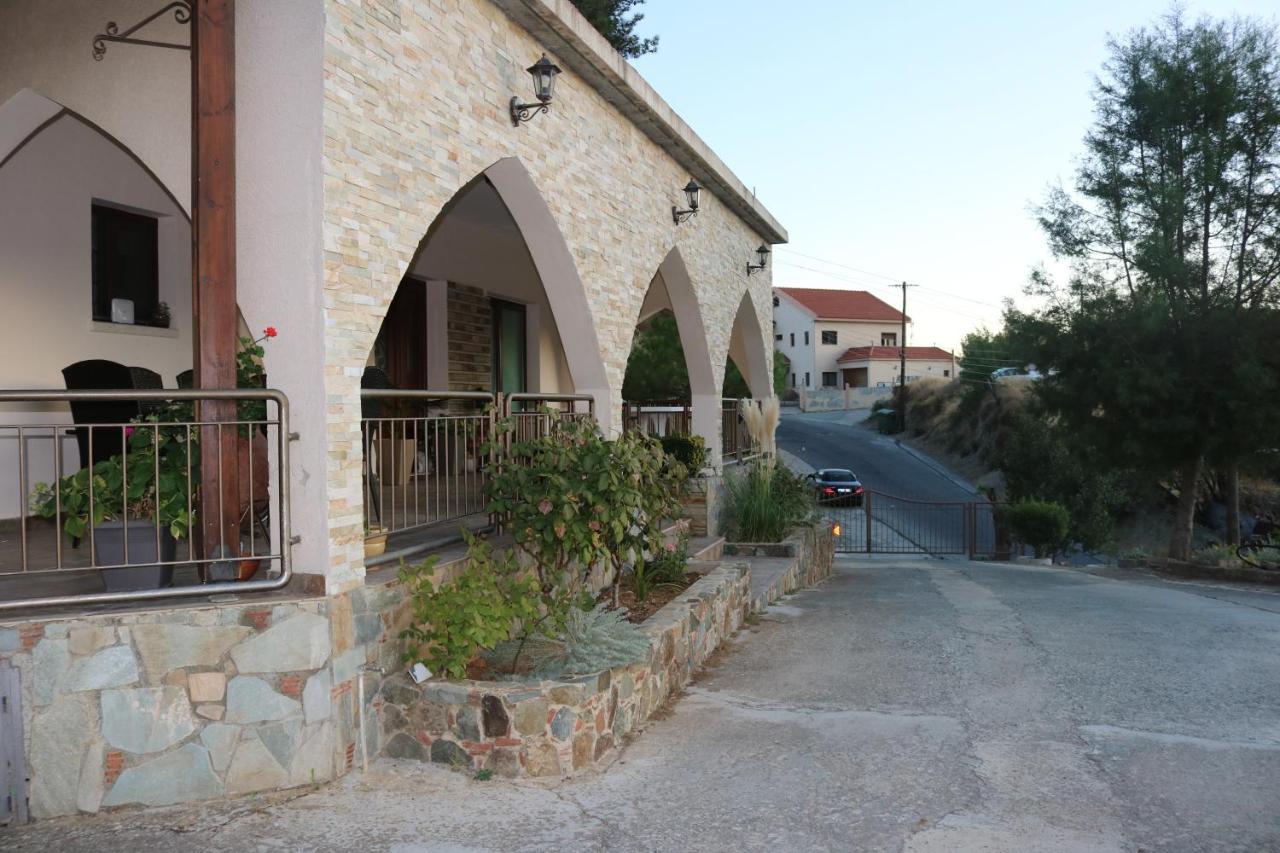 Georgiou Villa In Action Πελένδρι Εξωτερικό φωτογραφία